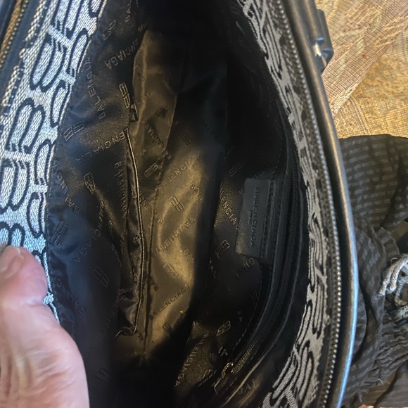 BALENCIAGA vintage beautiful condition bag authentic - Picture 11 of 14